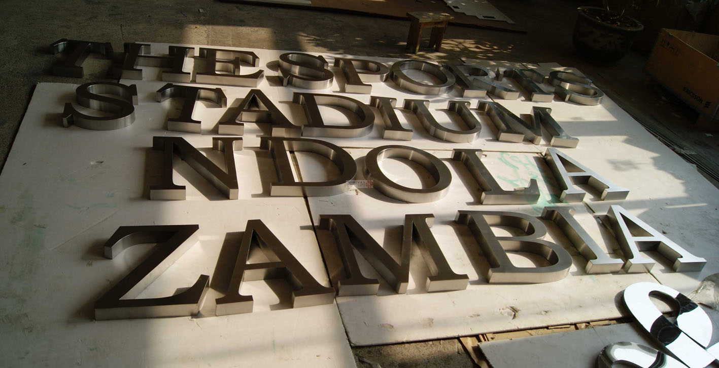 武汉发光�? /></div> 
				<ul class=