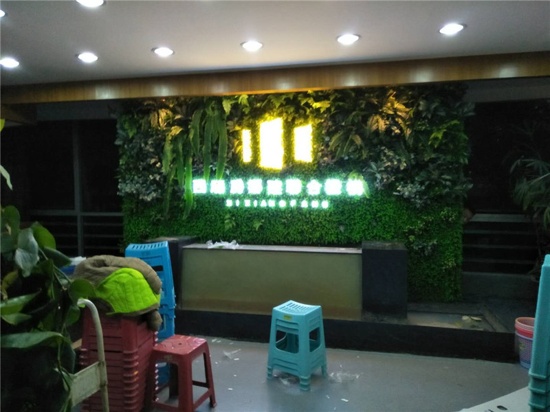 �?w��i)脂发光�? /></a>
								<p><a href=